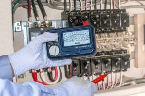 門真市の漏電調査はお任せ！ブレーカーが落ちる原因を電気工事士が徹底解説